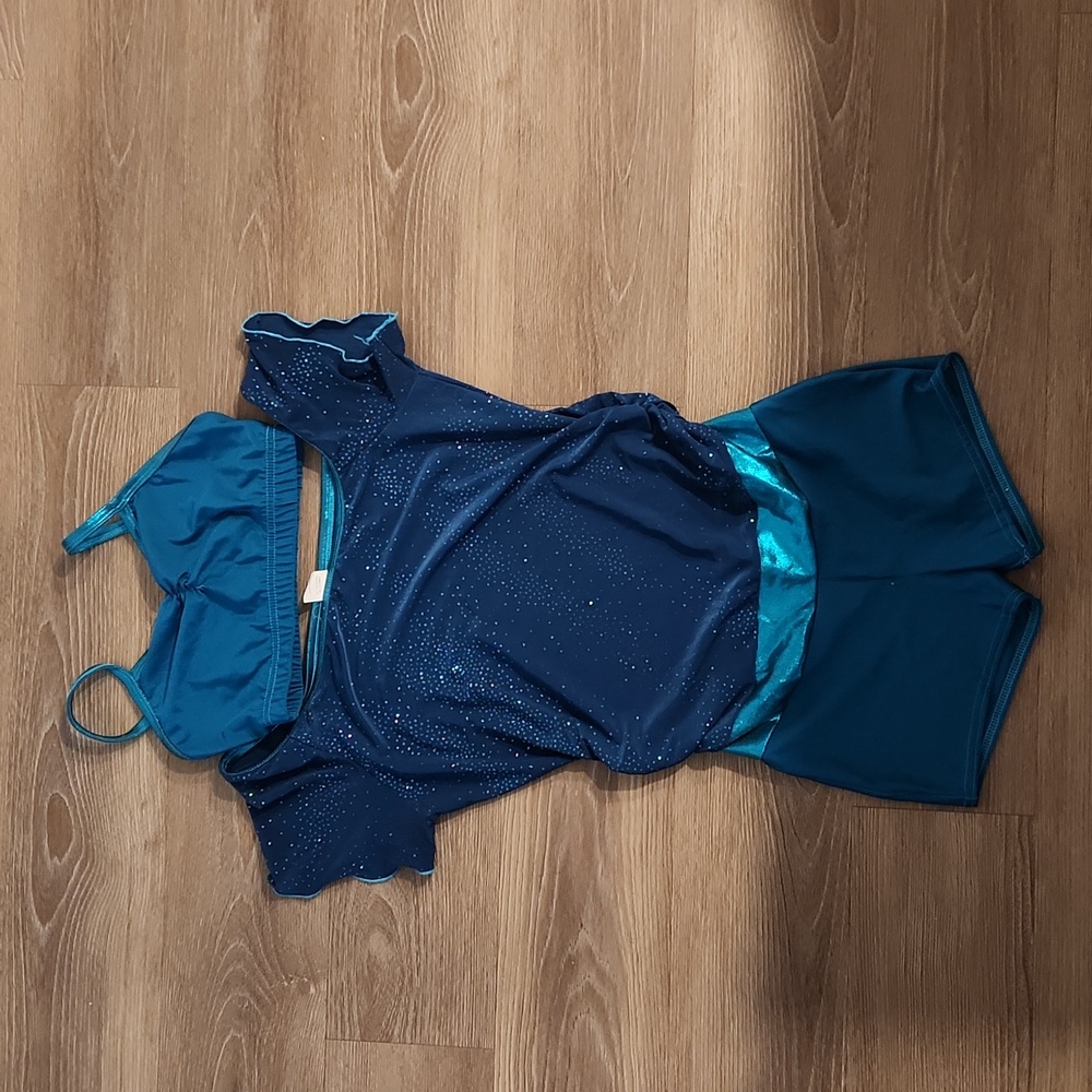 Play dress-up/ Costume